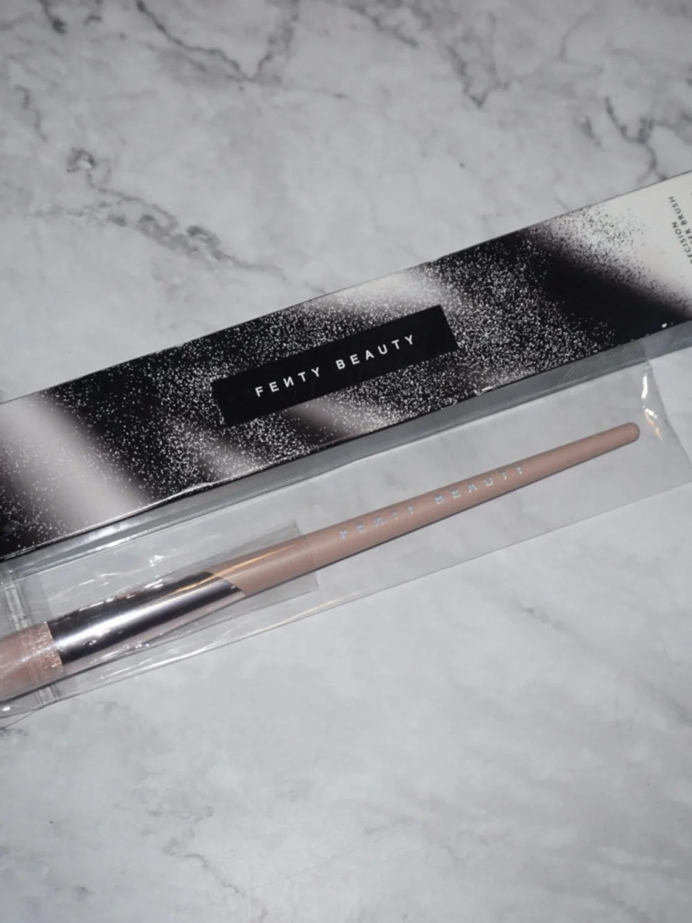 Fenty Beauty Precision Highlighter Brush 135 NEW